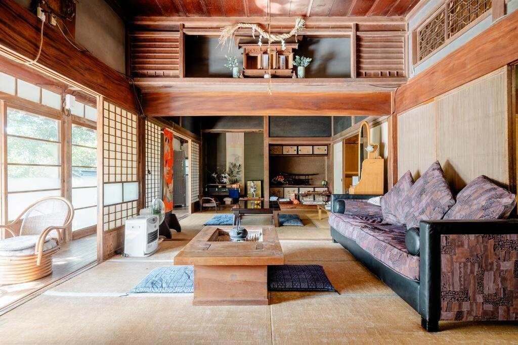 ゲストハウス+カフェわ　１日１組限定！ 築１００年の農家の古民家で宿泊体験、薪でお風呂沸かせます。焚き火もできます。 Kannami Εξωτερικό φωτογραφία